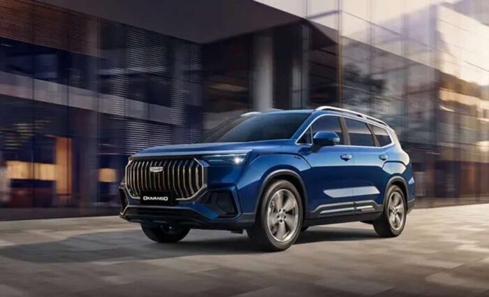 camioneta familiar geely okavango 700x425 - &iquest;Cu&aacute;les son los mejores carros para viajar en familia?