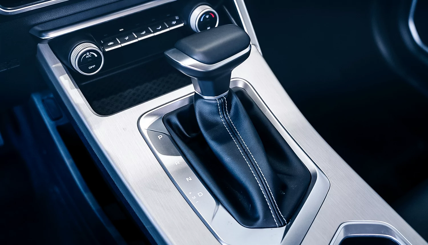 Caja de cambios de auto Geely